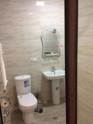 Отель Apart Hotel Vera Тбилиси Двухместный номер с двуспальной кроватью и дополнительной кроватью-33